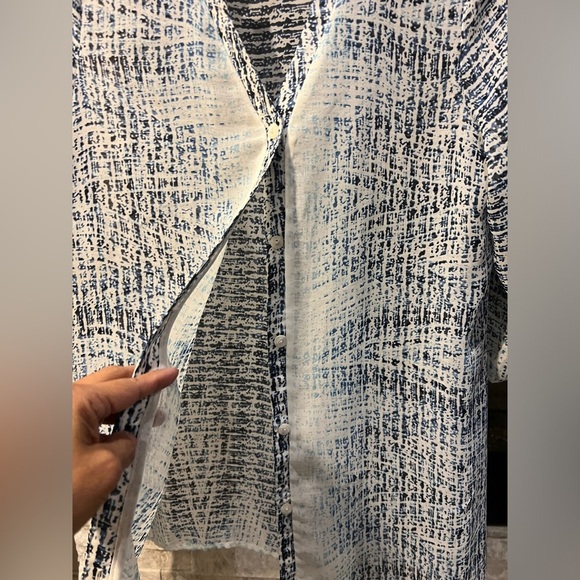 Michael Tyler Top, perfect for your next paradise vacation size Medium - Picture 6 of 10